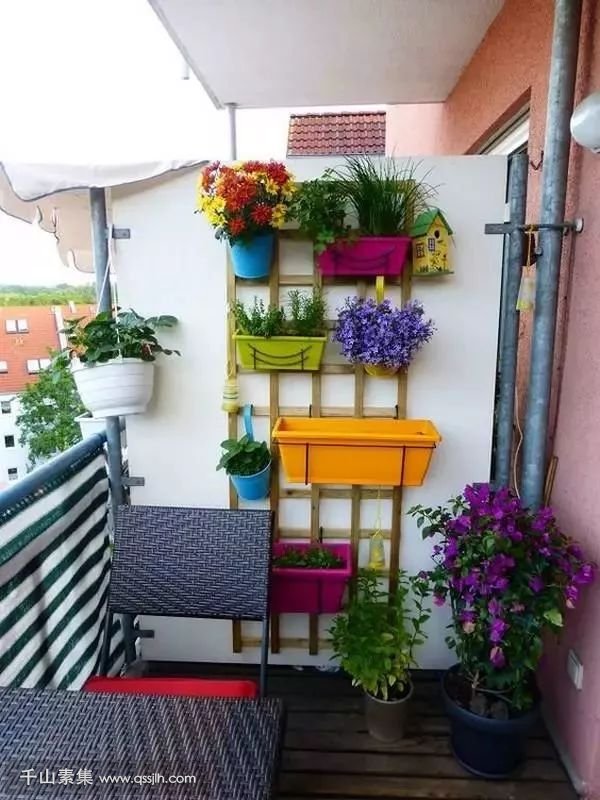 阳台原来还可以这样设计，用绿植造景，养花、晾衣都不耽误！