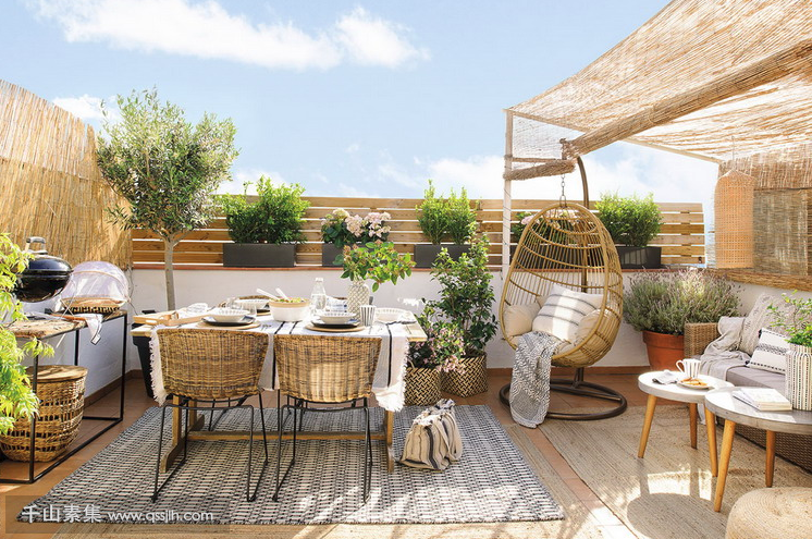 01-This-terrace-is-very-welcoming-and-summer-ready-its-a-nice-example-to-steal.png