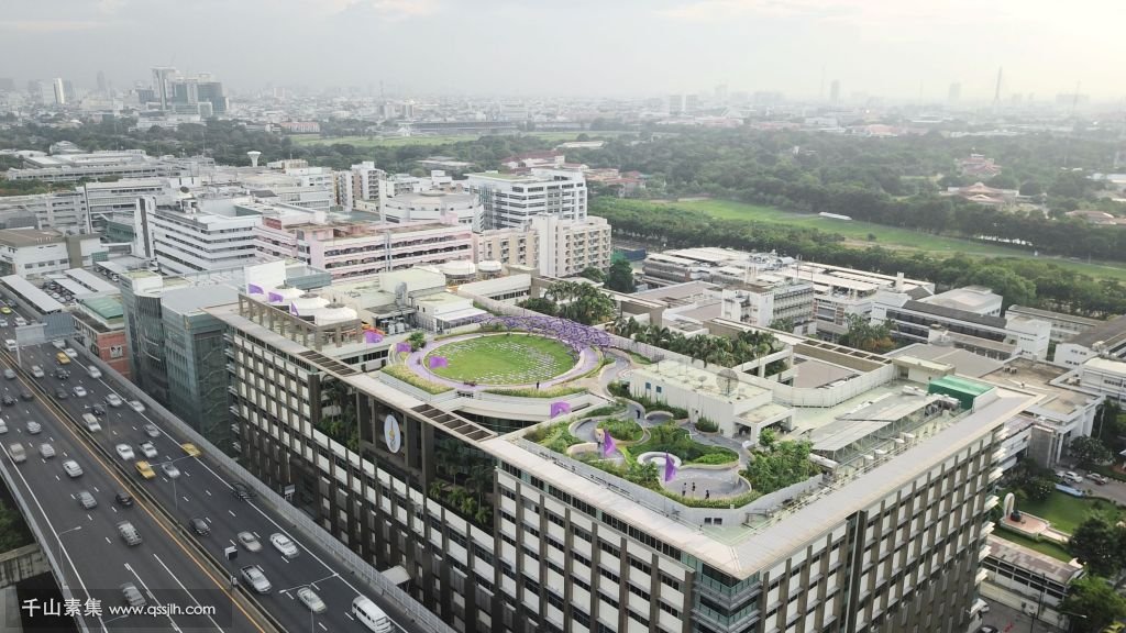 泰国医院，将废弃屋顶改装成屋顶花园，让人欲罢不能！