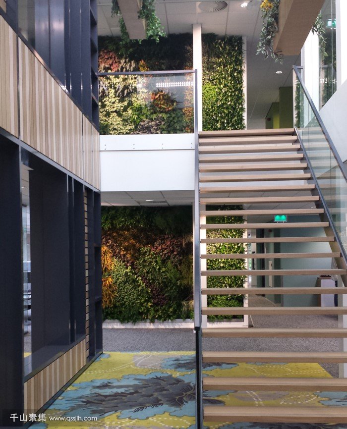 WUR设备工厂植物墙 被高度认可的垂直绿化设计